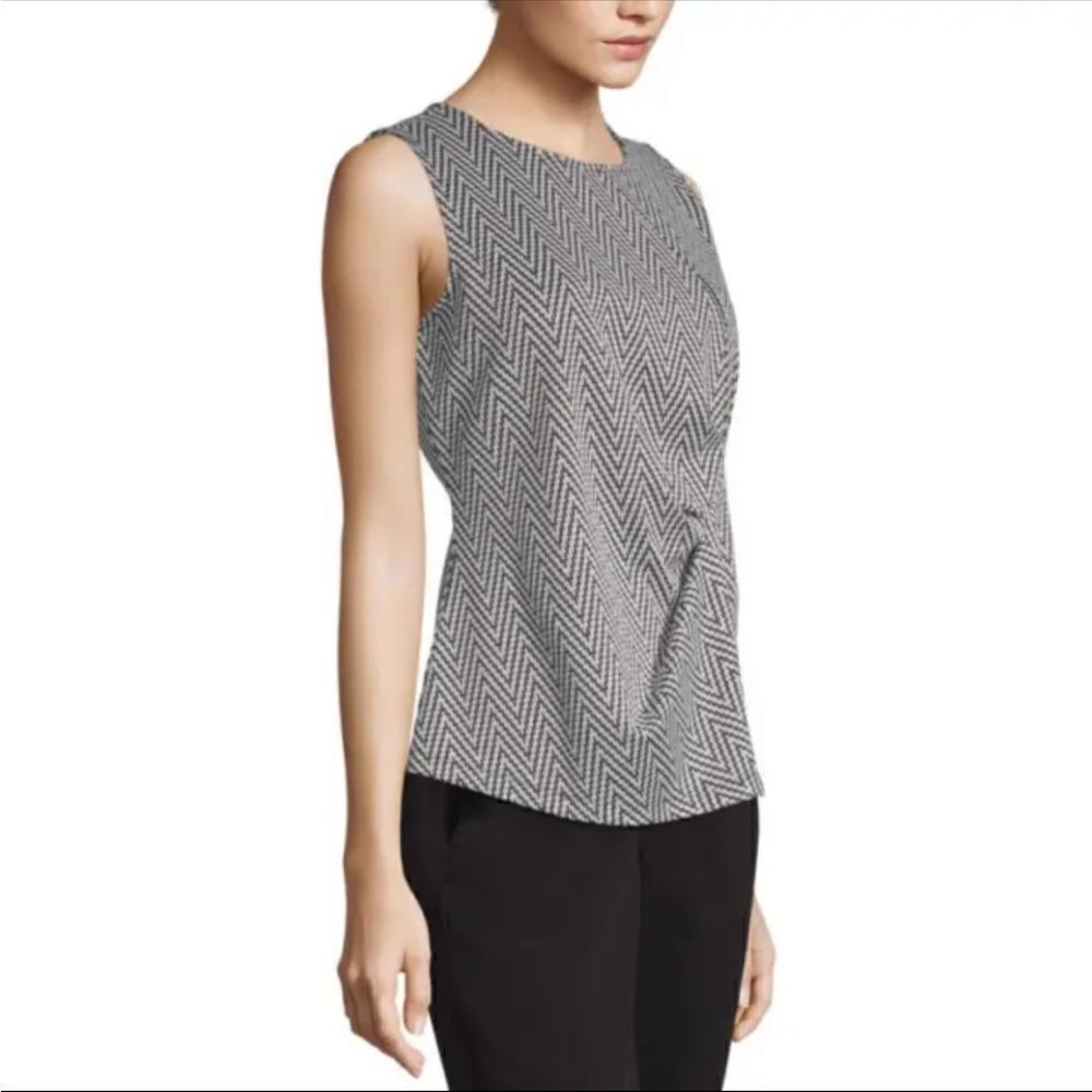 Liz Claiborne Womens Blouse XS Sleeveless Crewneck Herringbone Jacquard